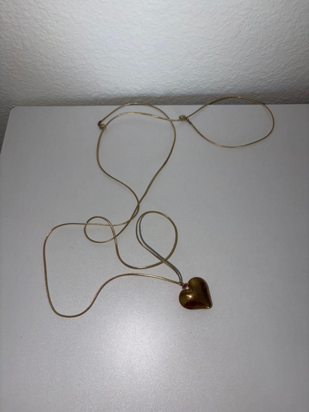 Gold Heart Pendant Necklace - Women's Jewelry - Picture 3 of 3